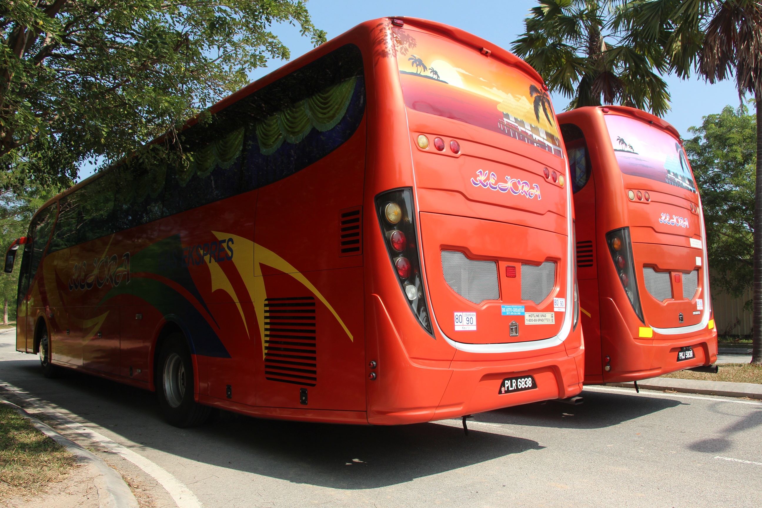Kejora Masyhur Bus Back Side